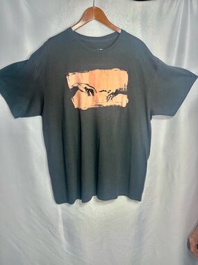 MAD Engine Black Short Sleeve Tee with Peach Graphic Hands Print size XL
